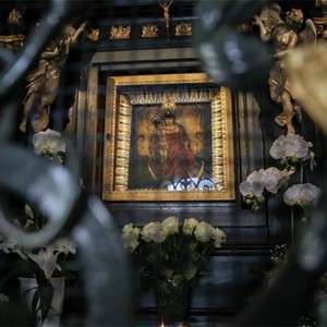 Jutarnja misa na Kamenitim vratima